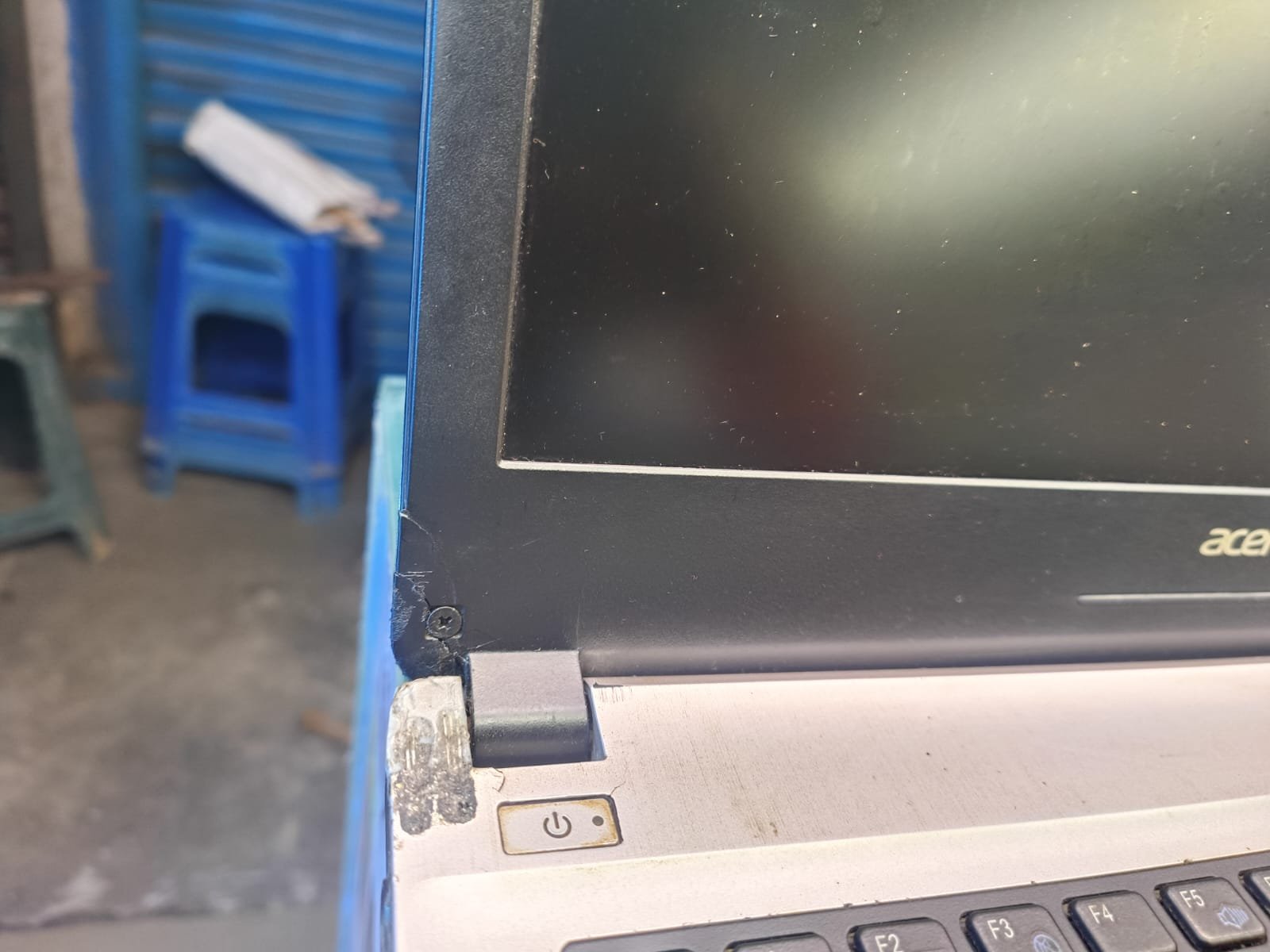 Olds Acer Laptop Pentium Gold/7th generation/4g.b/500 g.b
