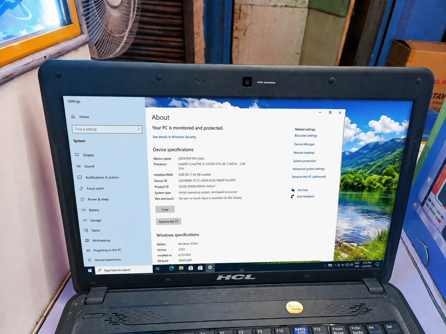 HCL LAPTOP i5/2ND/4G.B/500G.B HDD